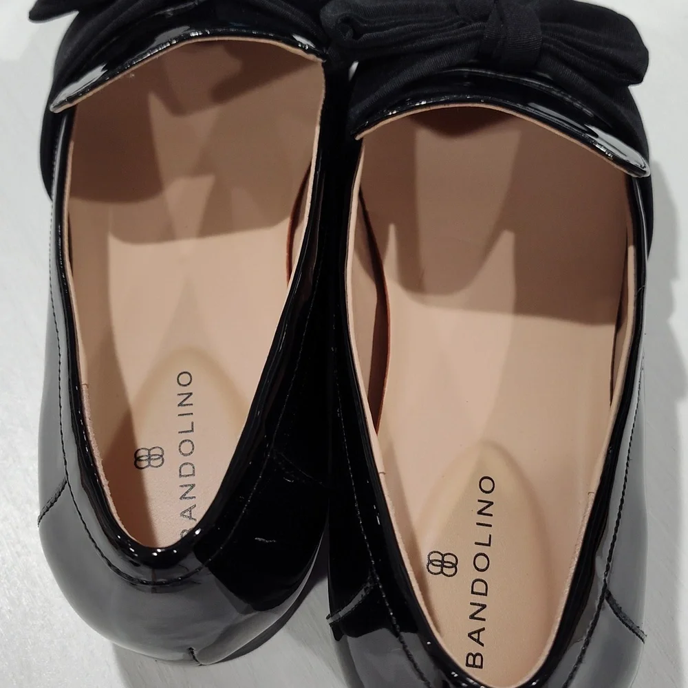 Bandolino Lindio 3 Loafer Black Patent with Bows - Picture 8 of 13